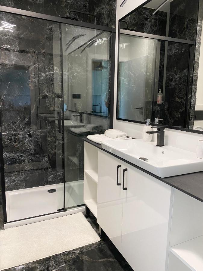 Capital Towers - Apartament Modern Z Widokiem Na Rzeke Rzeszow Luaran gambar