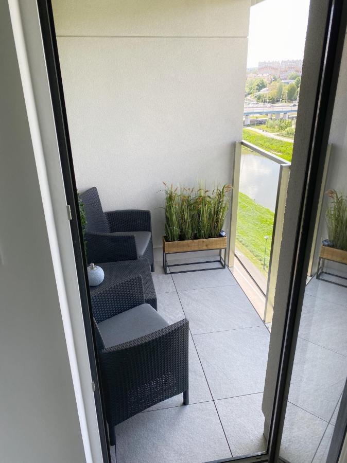 Capital Towers - Apartament Modern Z Widokiem Na Rzeke Rzeszow Luaran gambar